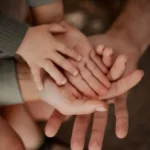 Manejo parental na terapia Psicanalítica, como é? Lea Simões: neste post discutimos os pontos importantes no manejo parental na Psicanálise!